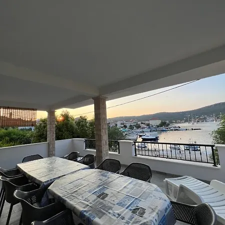 Tamaris Apartment Vinisce