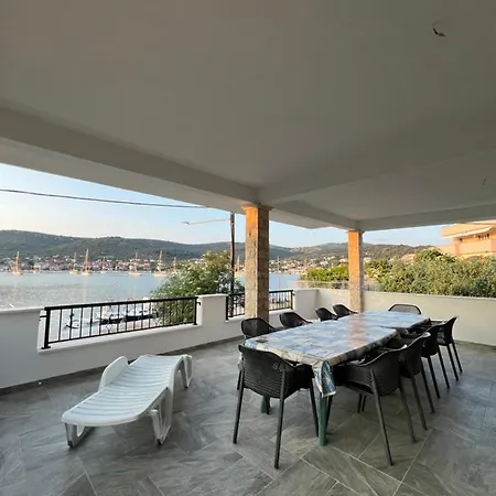 Tamaris Apartment Vinisce