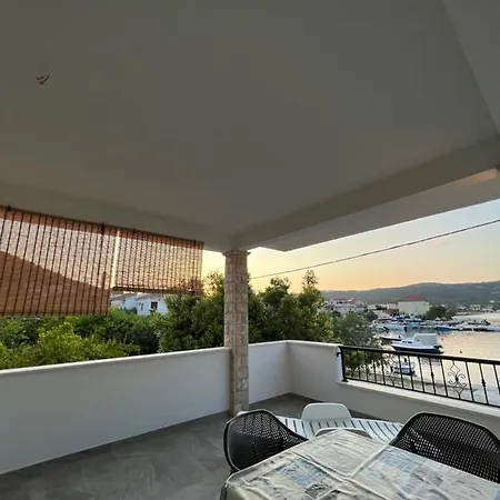Tamaris Apartment Vinisce